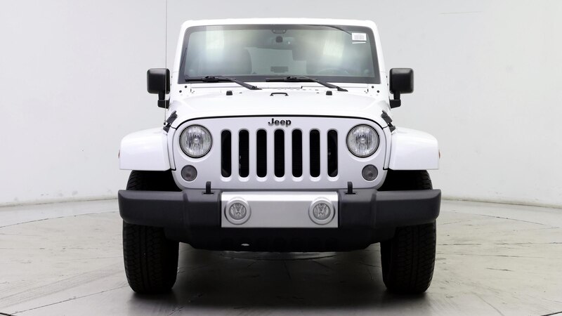 2014 Jeep Wrangler Unlimited Sahara 5