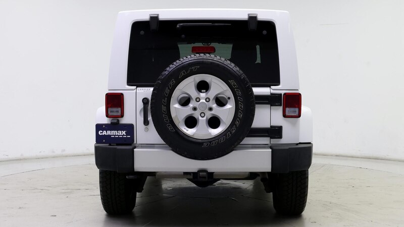 2014 Jeep Wrangler Unlimited Sahara 6