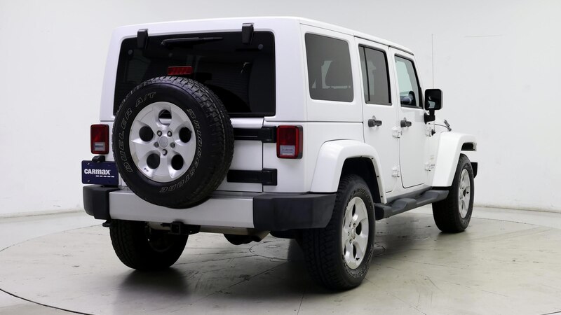 2014 Jeep Wrangler Unlimited Sahara 8