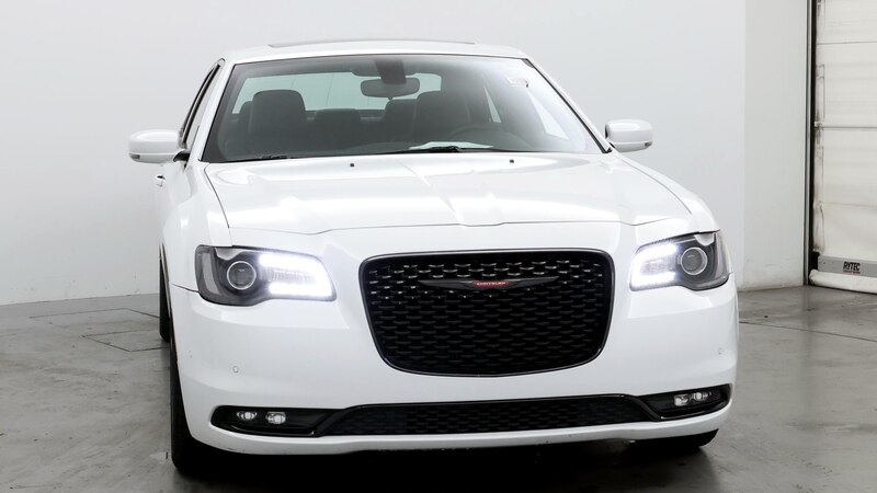 2023 Chrysler 300 S 5