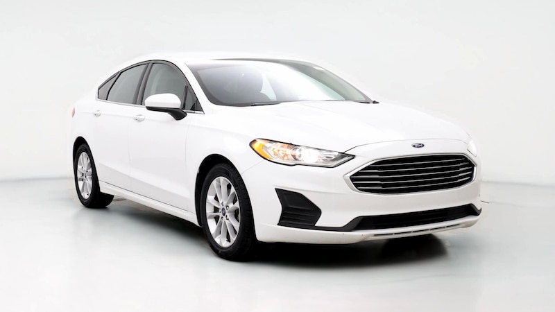 2020 Ford Fusion SE Hero Image