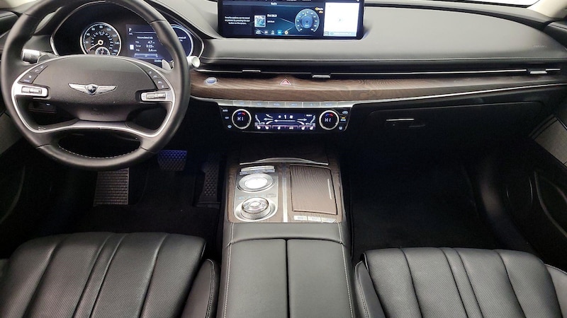 2022 Genesis G80  9