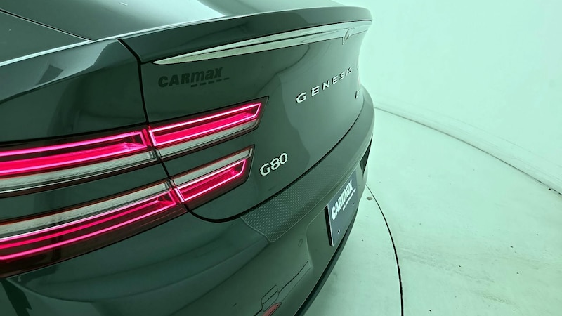 2022 Genesis G80  23