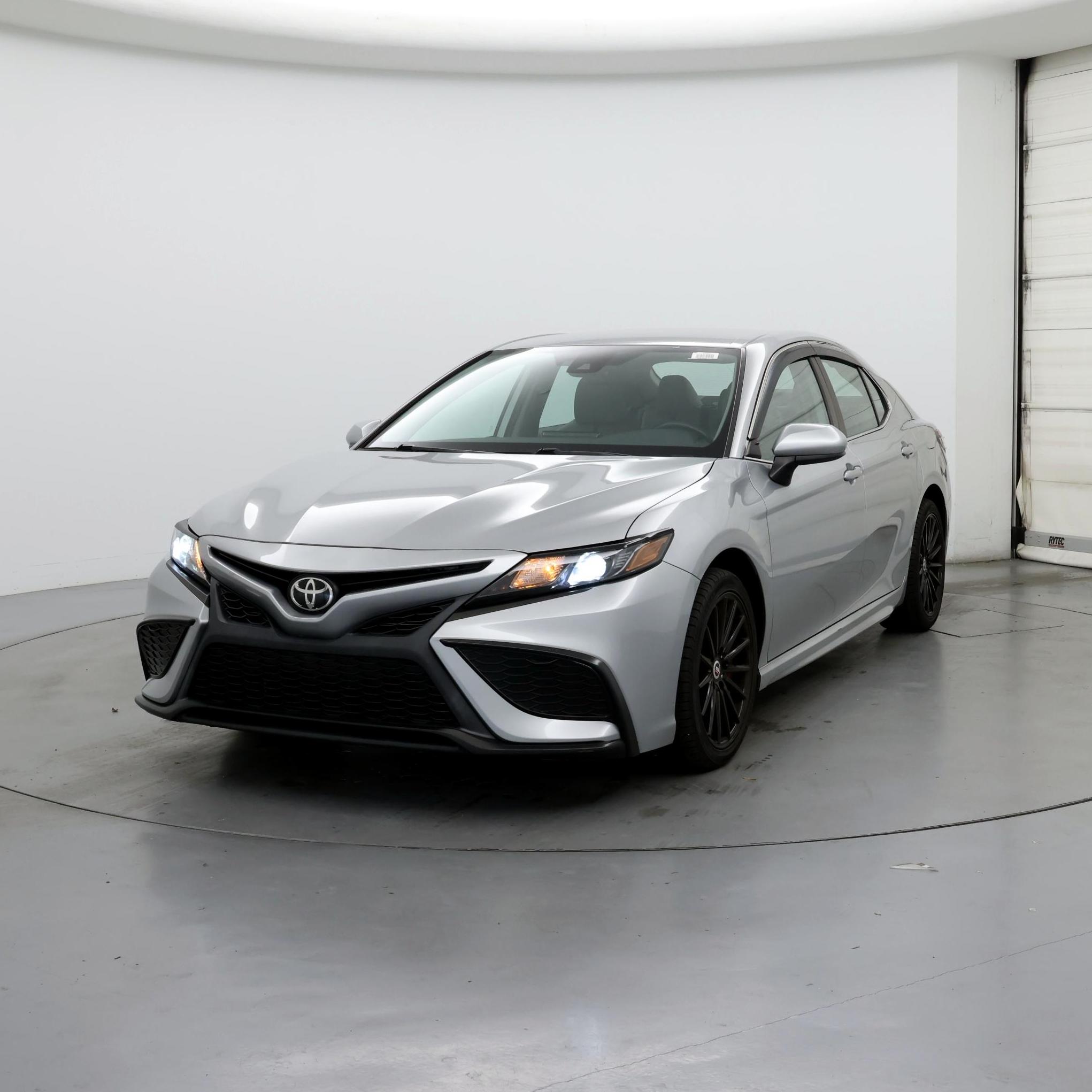 Thumbnail: 2021 Toyota Camry - 4