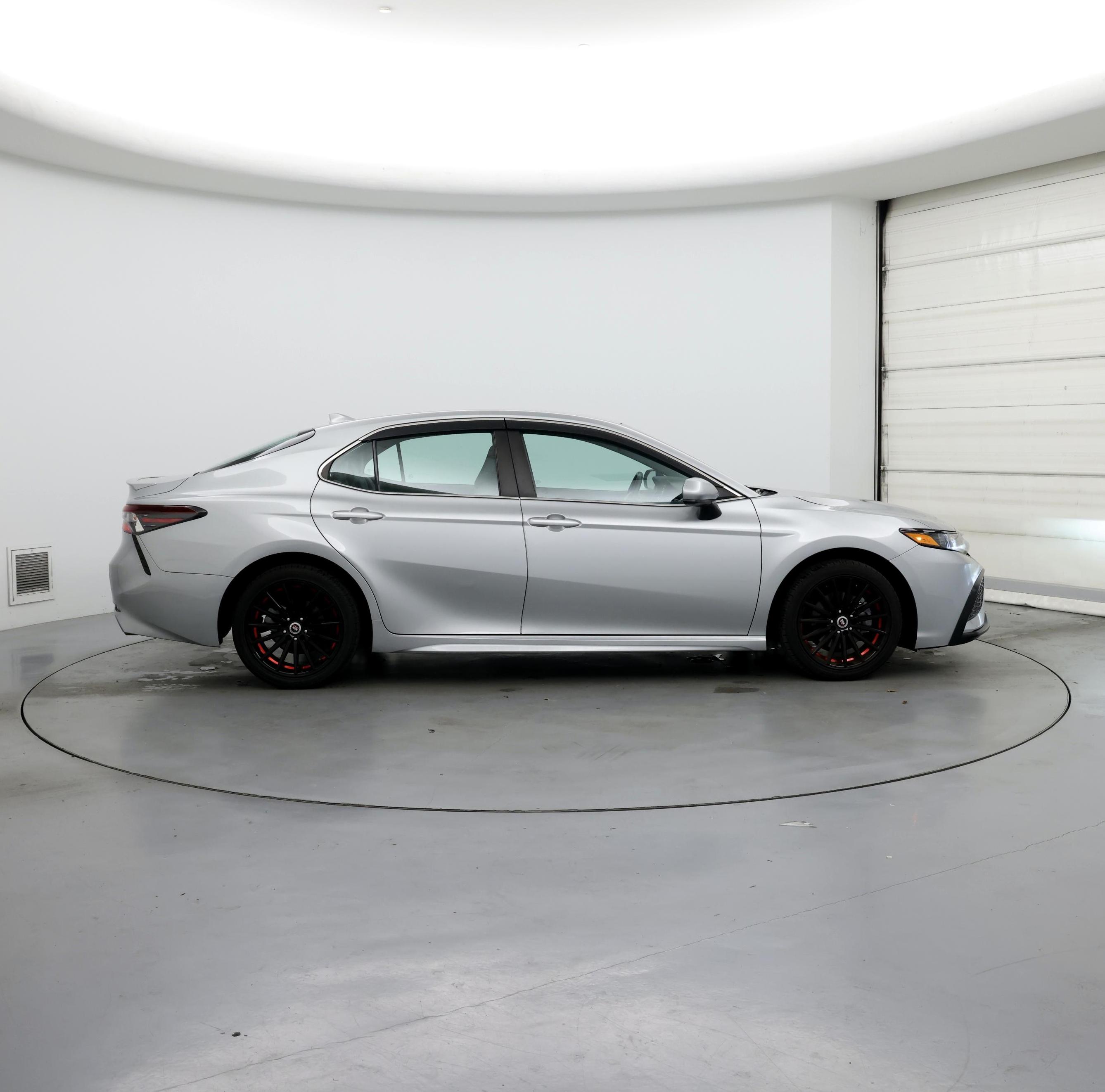 Thumbnail: 2021 Toyota Camry - 7