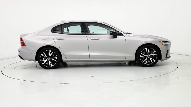 2024 Volvo S60 B5 Plus 7