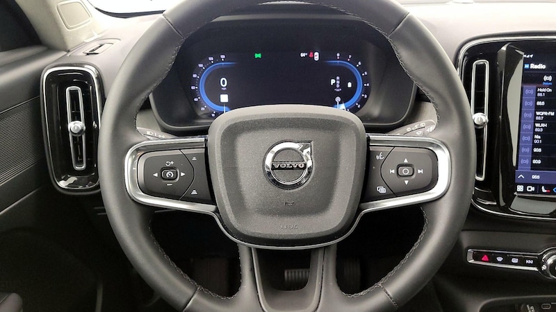 2024 Volvo XC40 B5 Plus 10