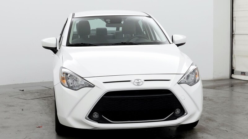 2019 Toyota Yaris LE 5