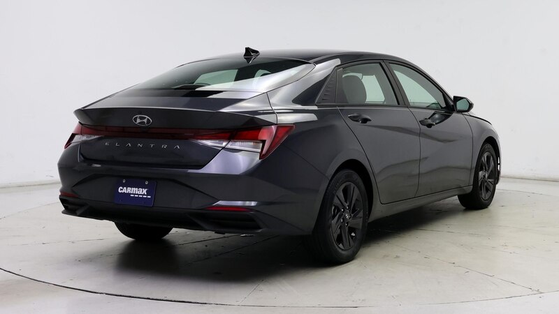 2021 Hyundai Elantra SEL 8