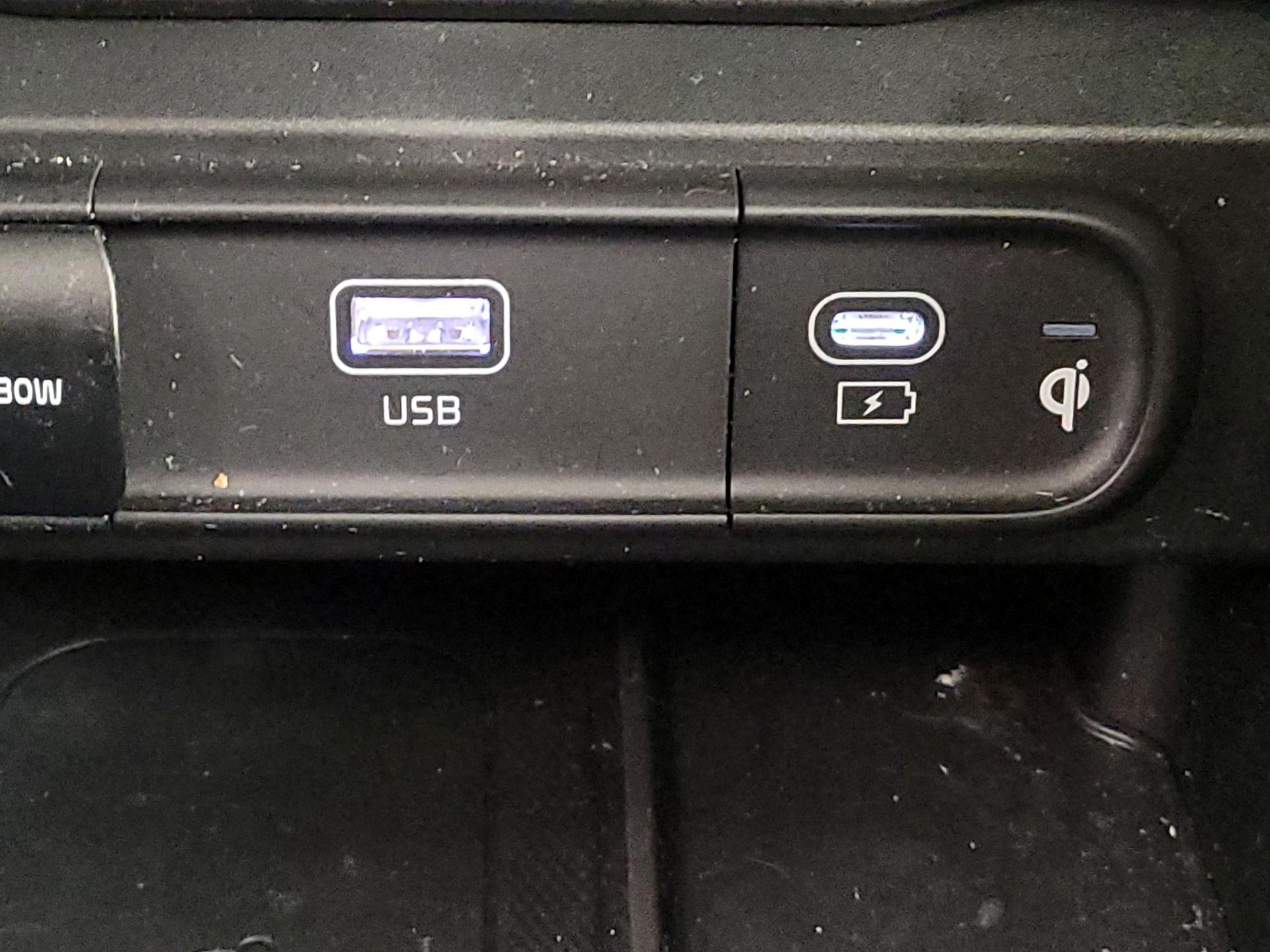 Thumbnail: 2024 Kia Telluride - 19