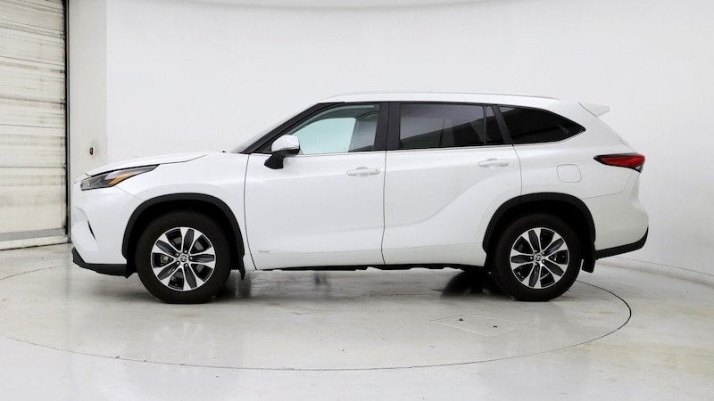 2023 Toyota Highlander XLE 3