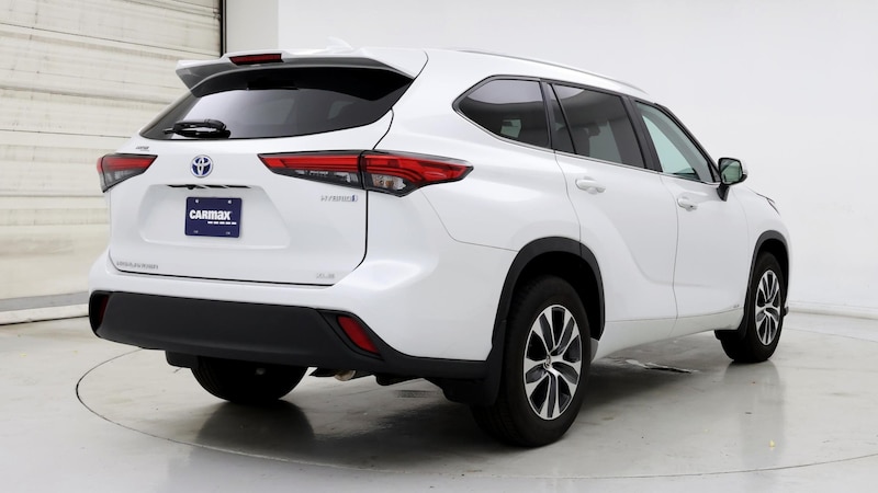 2023 Toyota Highlander XLE 8