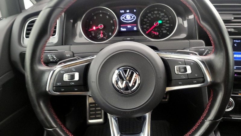 2017 Volkswagen Golf GTI S 10