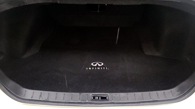 2015 INFINITI   21