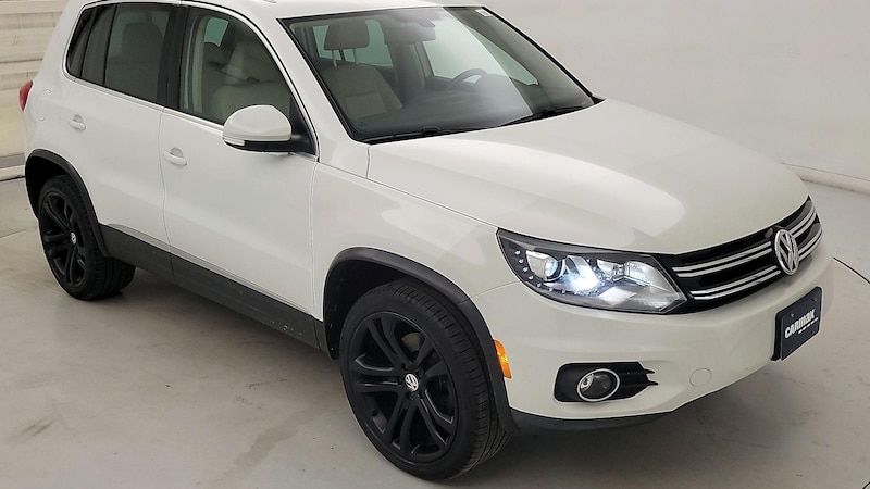 2017 Volkswagen Tiguan SEL Hero Image