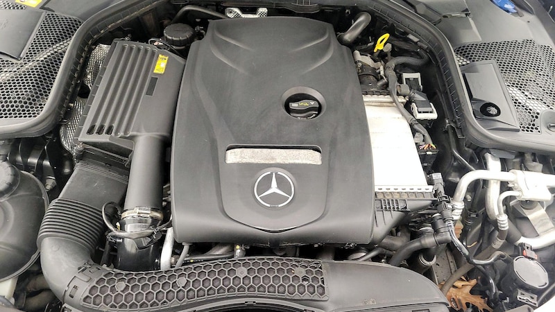 2016 Mercedes-Benz C-Class C 300 22