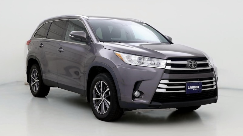 2019 Toyota Highlander XLE Hero Image