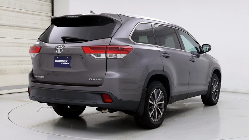 2019 Toyota Highlander XLE 8