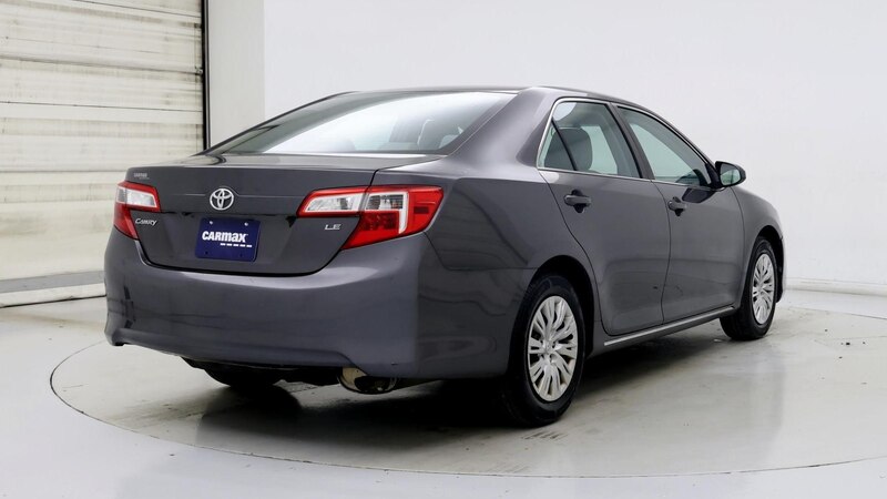 2014 Toyota Camry LE 8