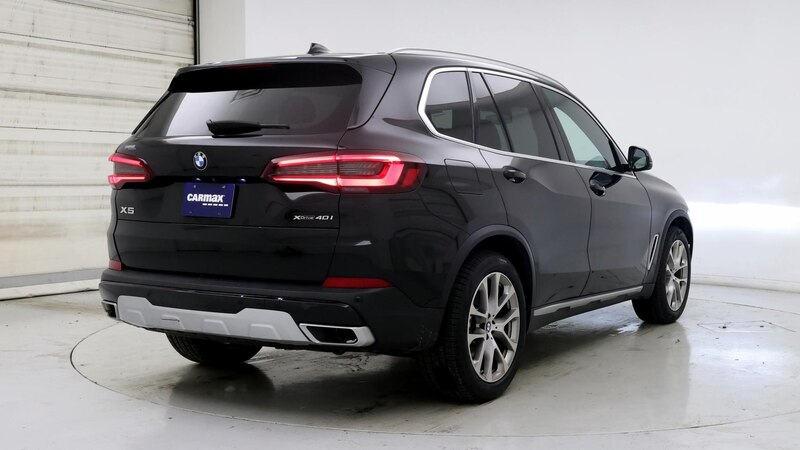 2022 BMW X5 xDrive40i 8