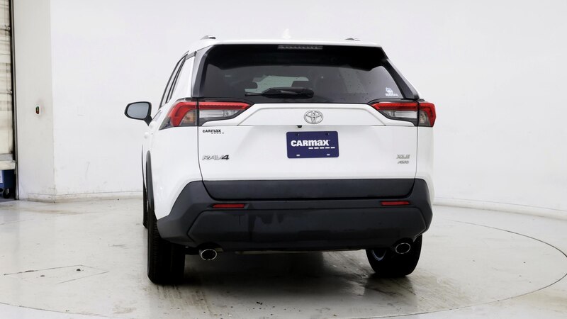 2020 Toyota RAV4 XLE 6