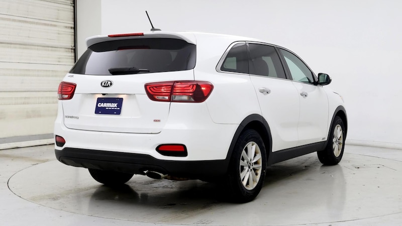 2019 Kia Sorento LX 8