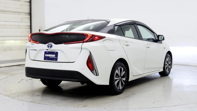 2017 Toyota Prius Prime Advanced 8