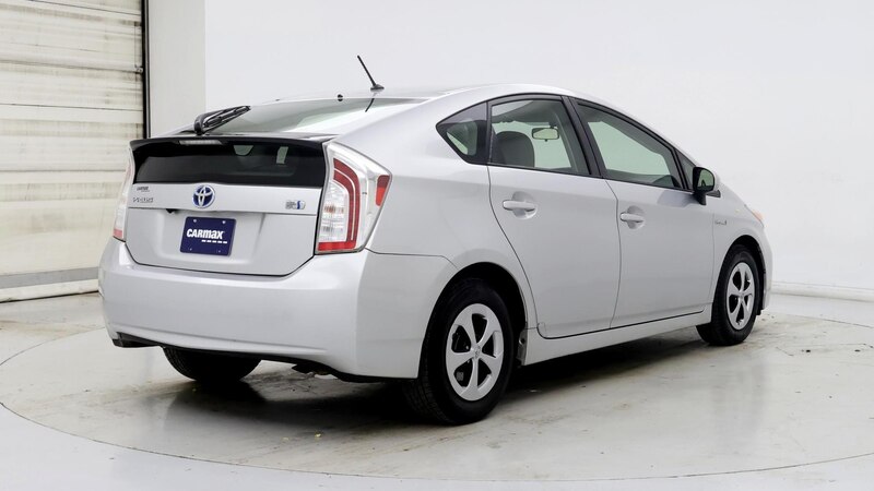 2013 Toyota Prius Two 8