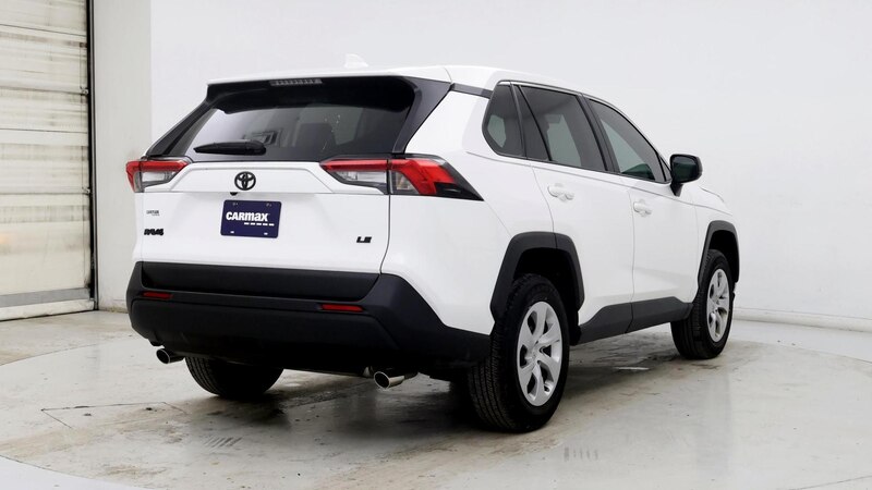 2023 Toyota RAV4 LE 8