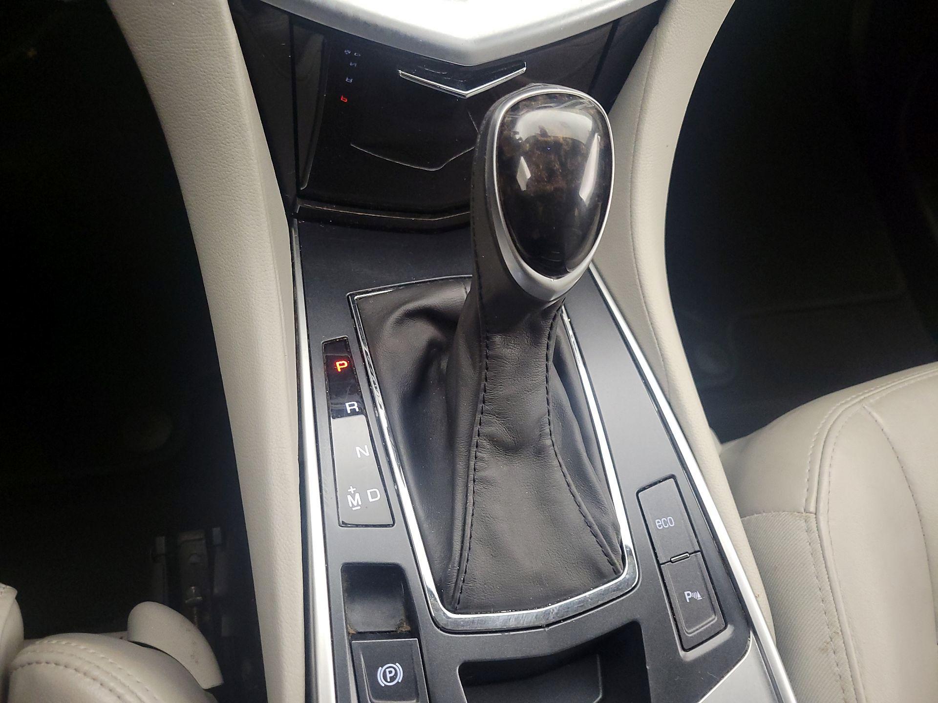 Thumbnail: 2015 Cadillac SRX - 17