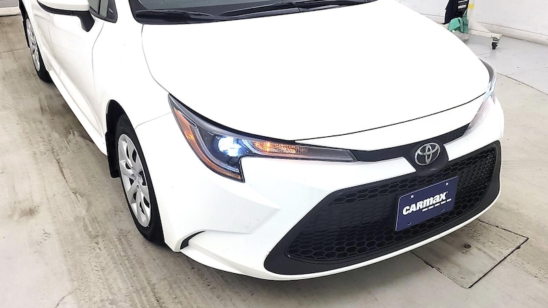 2022 Toyota Corolla LE Hero Image