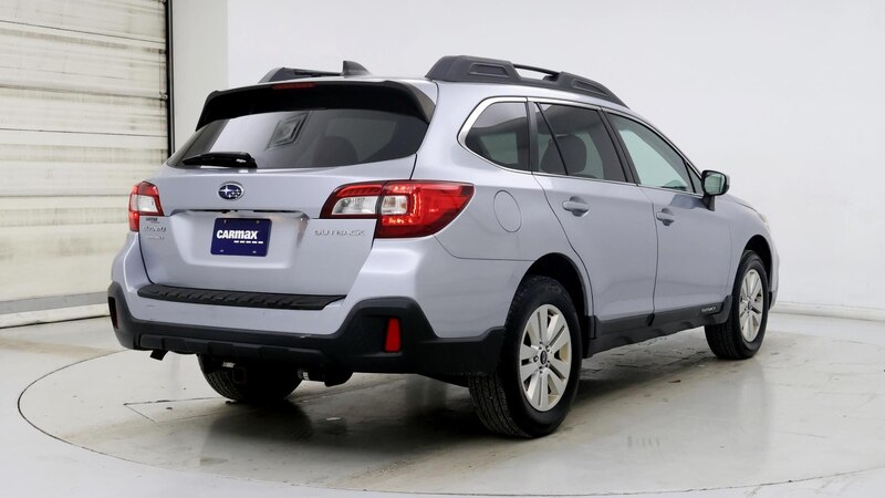 2018 Subaru Outback Premium 8