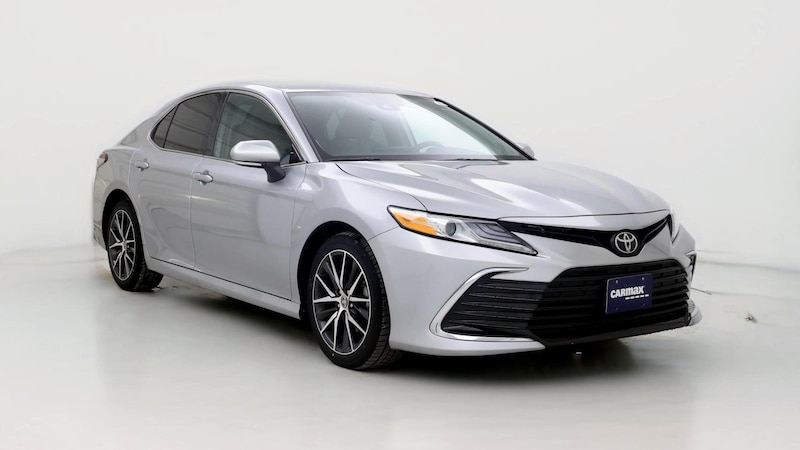 2021 Toyota Camry XLE Hero Image