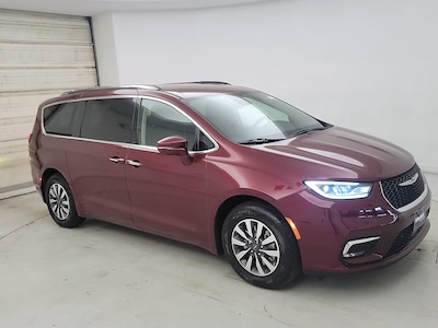 2021 Chrysler Pacifica Hybrid Touring L -
                Westborough, MA