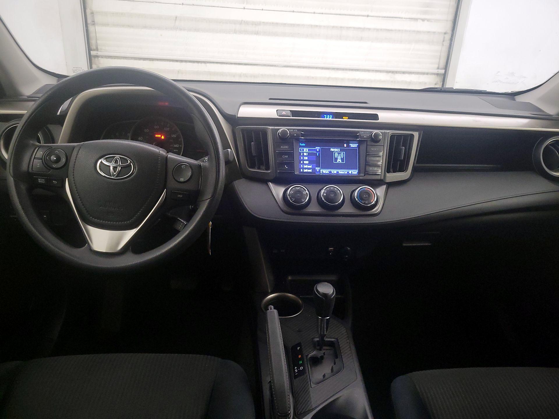 Thumbnail: 2014 Toyota RAV4 - 9