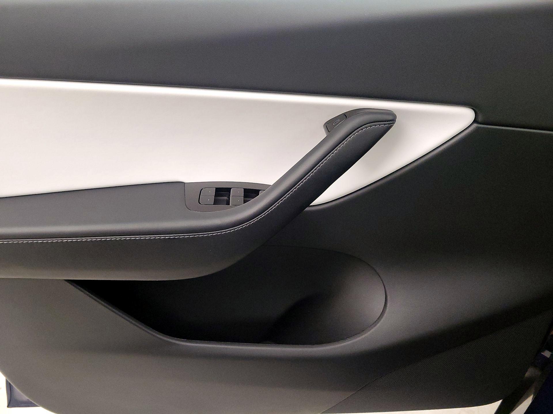 Thumbnail: 2021 Tesla Model Y - 12