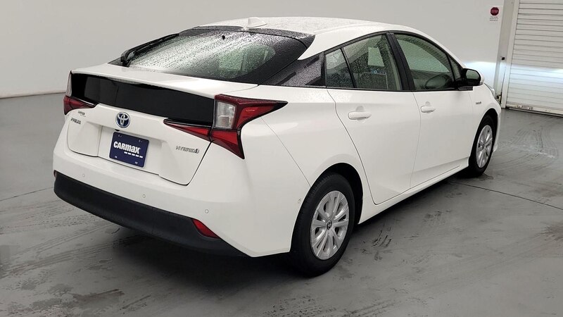 2020 Toyota Prius LE 5