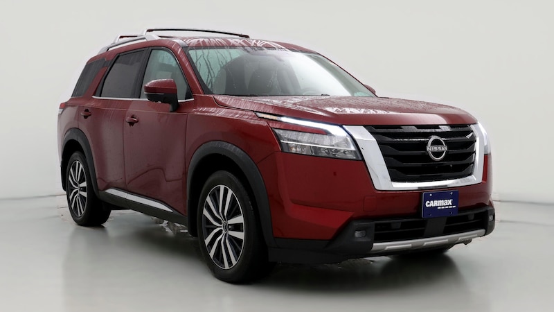 2022 Nissan Pathfinder Platinum Hero Image