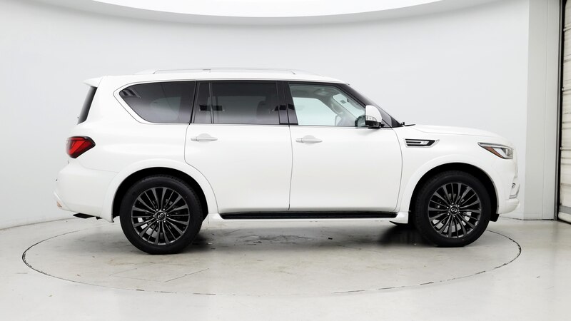 2023 INFINITI QX80 Luxe 7