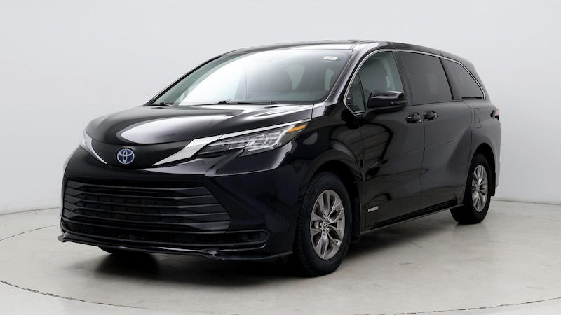 2021 Toyota Sienna LE 4