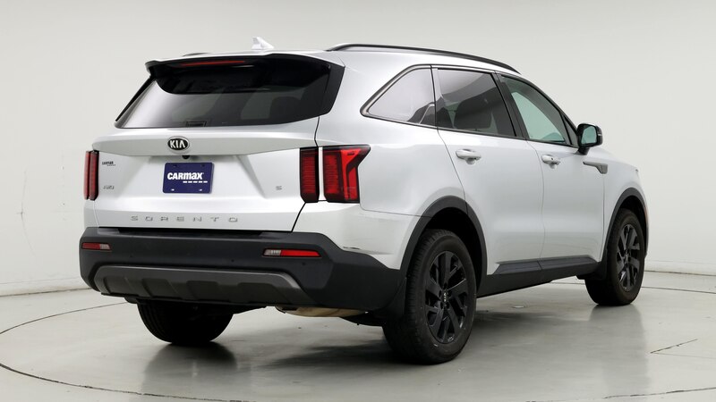 2021 Kia Sorento S 8