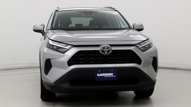 2022 Toyota RAV4 XLE 5