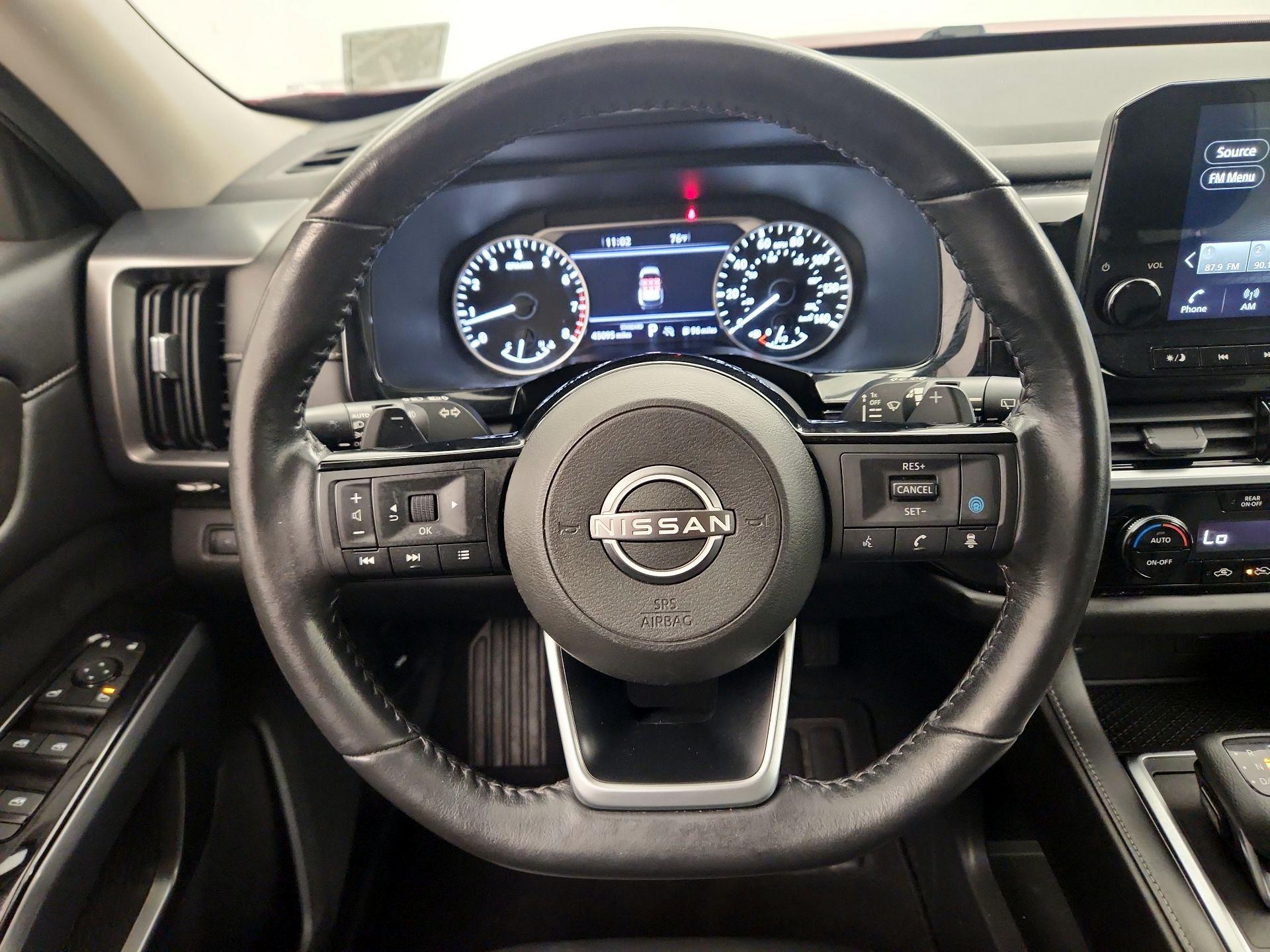 Thumbnail: 2022 Nissan Pathfinder - 10