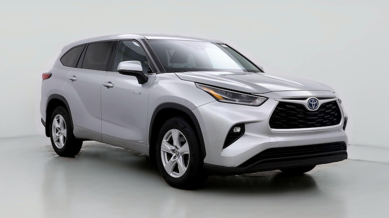 2021 Toyota Highlander LE Hero Image