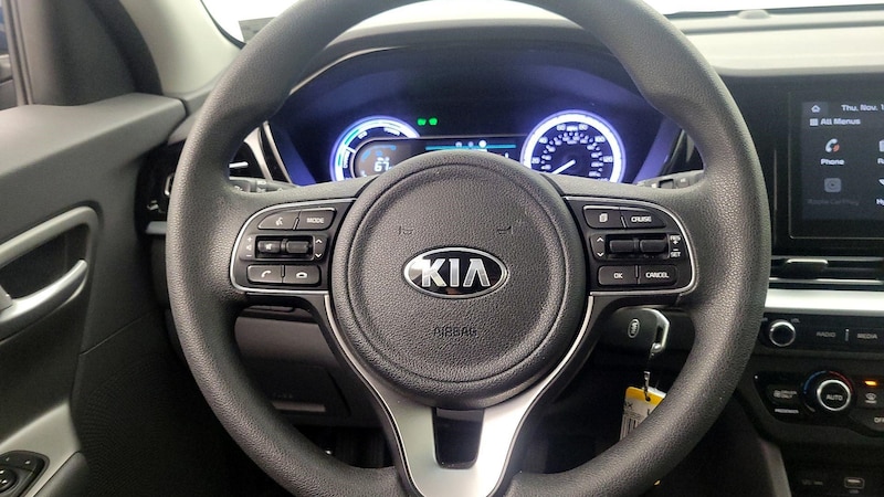 2021 Kia Niro LX 10