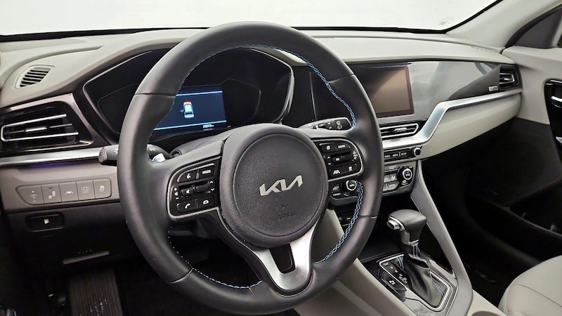 2022 Kia Niro EX Premium 10