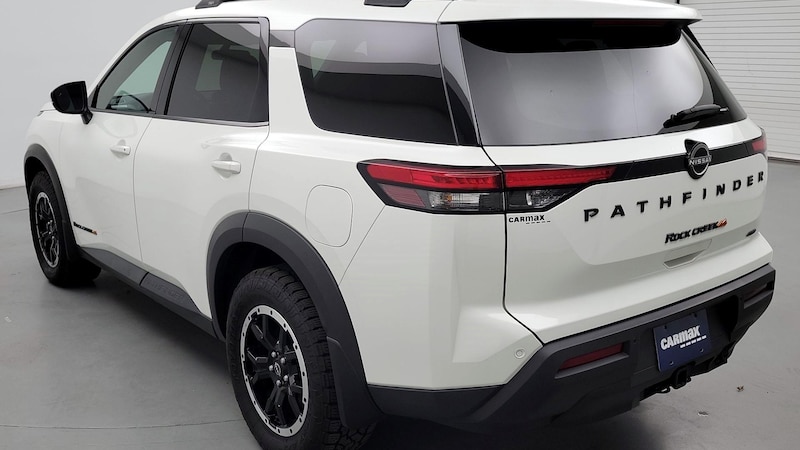 2023 Nissan Pathfinder SV 7