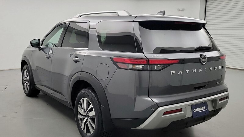 2023 Nissan Pathfinder SL 7