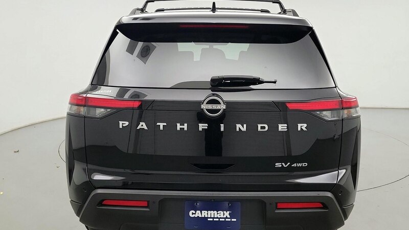 2023 Nissan Pathfinder SV 6