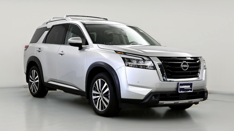 2022 Nissan Pathfinder Platinum Hero Image